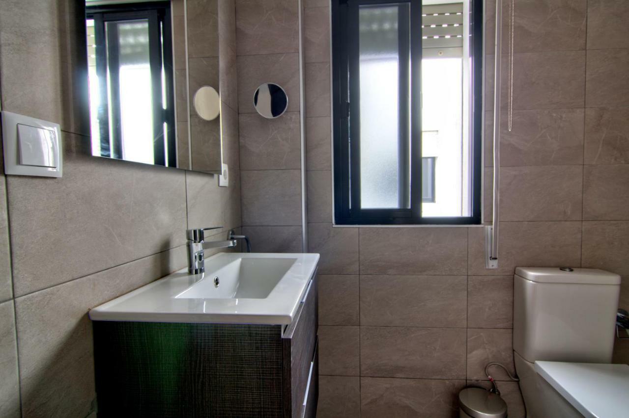 Apartamentos Arenal Jerez de la Frontera Chambre photo
